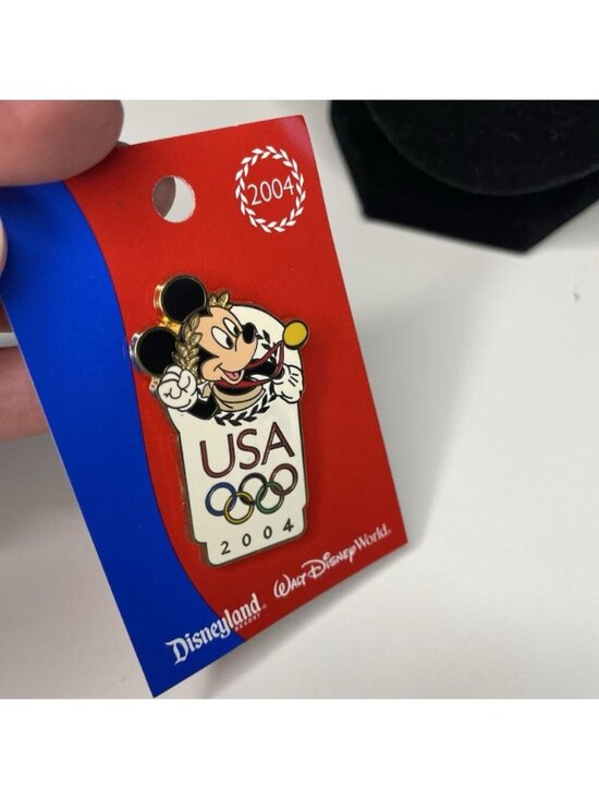 Disney Jewelry - Disney - Olympics 2004 - Mickey Mouse Gold Medal Pin ON CARD NEW